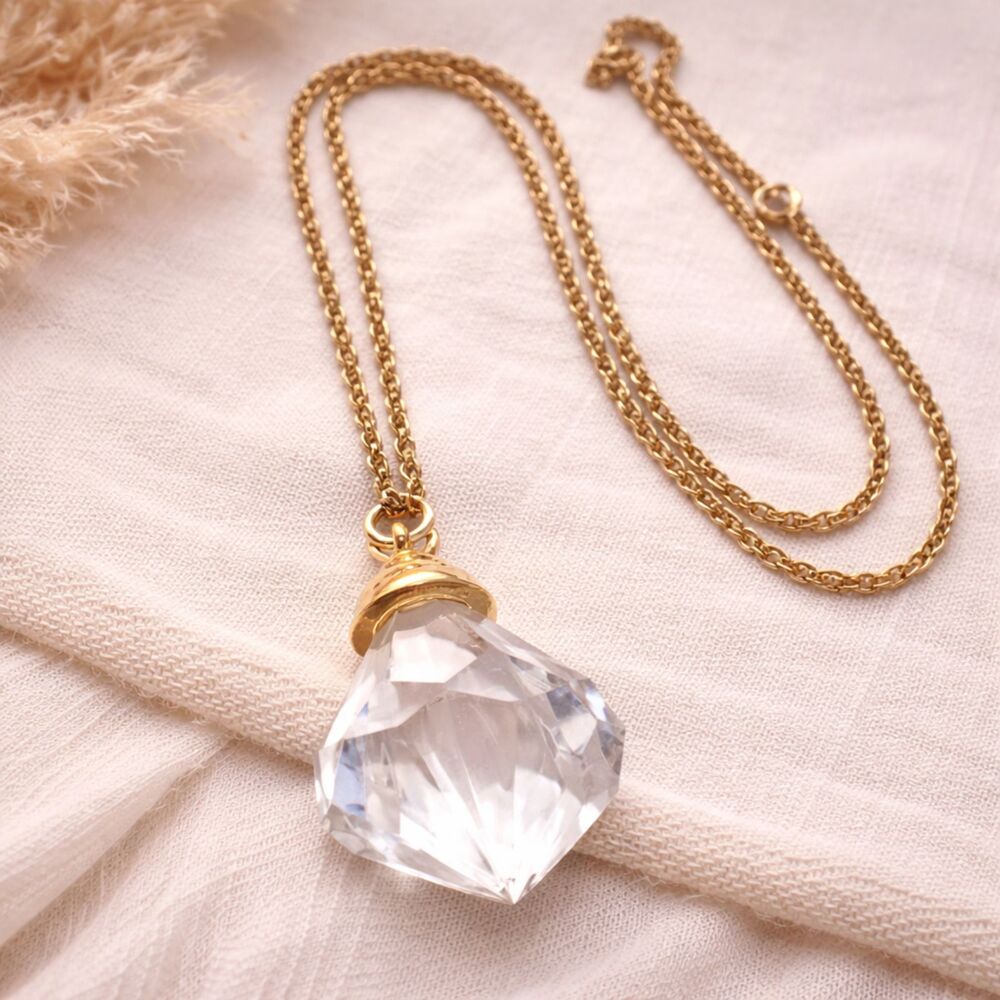 Gold Tone Faux Crystal Drop Pendant Necklace 28" Chain - Picture 1 of 7